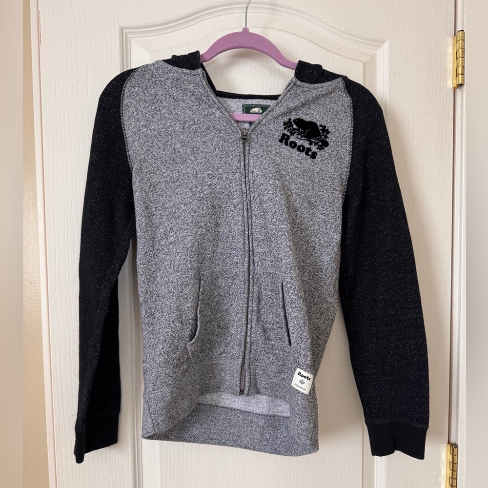 Roots Kids Original Full Zip Hoodie in salt and pepper grey size XL (11-12 yrs)